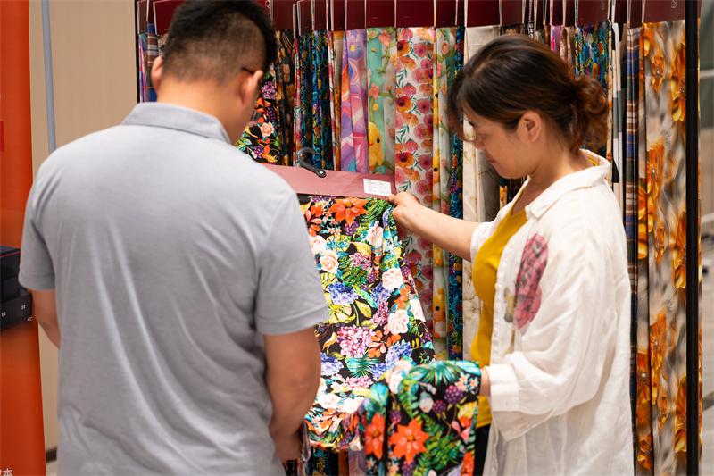 必发7790 数码印花沙龙 (3)