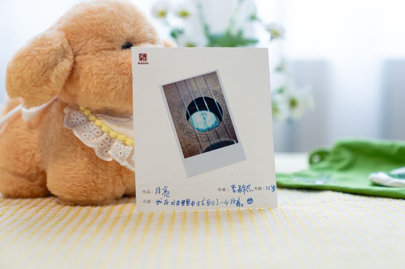 必发7790拍立得作品 月亮 必发7790拍立得作品 月亮